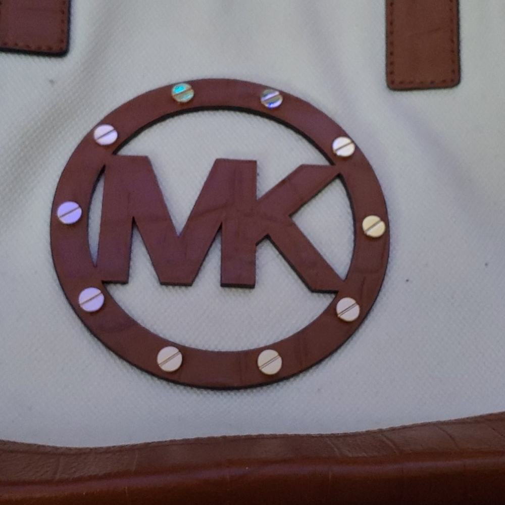 Micheal Kors Purse